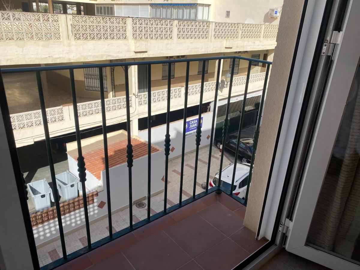 Apartamentos Vicenta Playa Carihuela Торремолінос Екстер'єр фото
